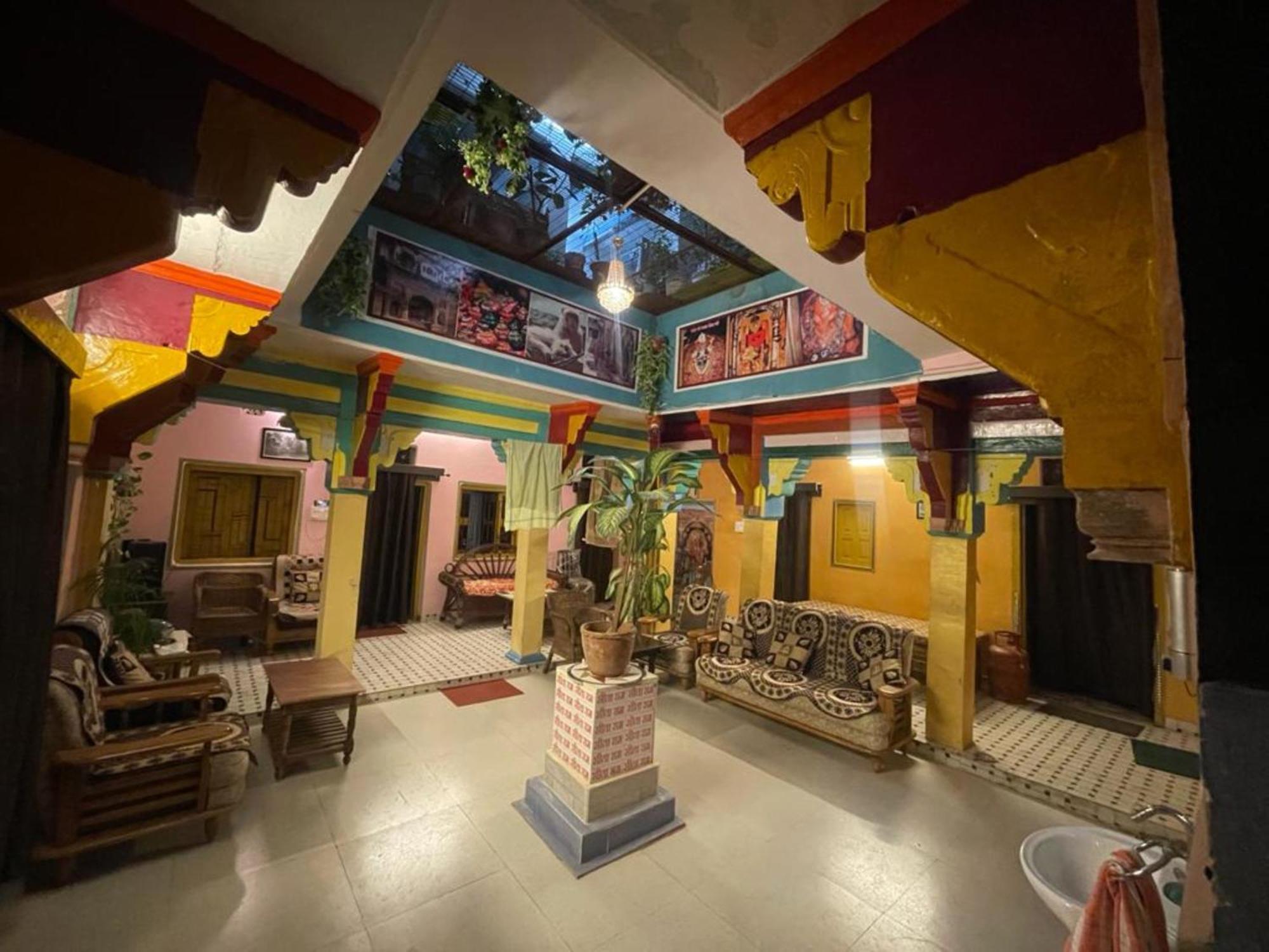 Suraj Apartment *